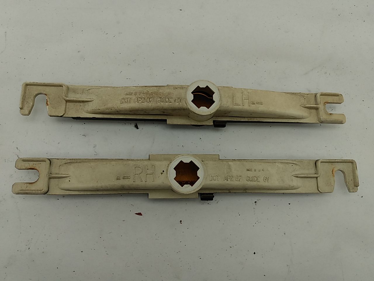 Cadillac Allante Pair Of Side Markers