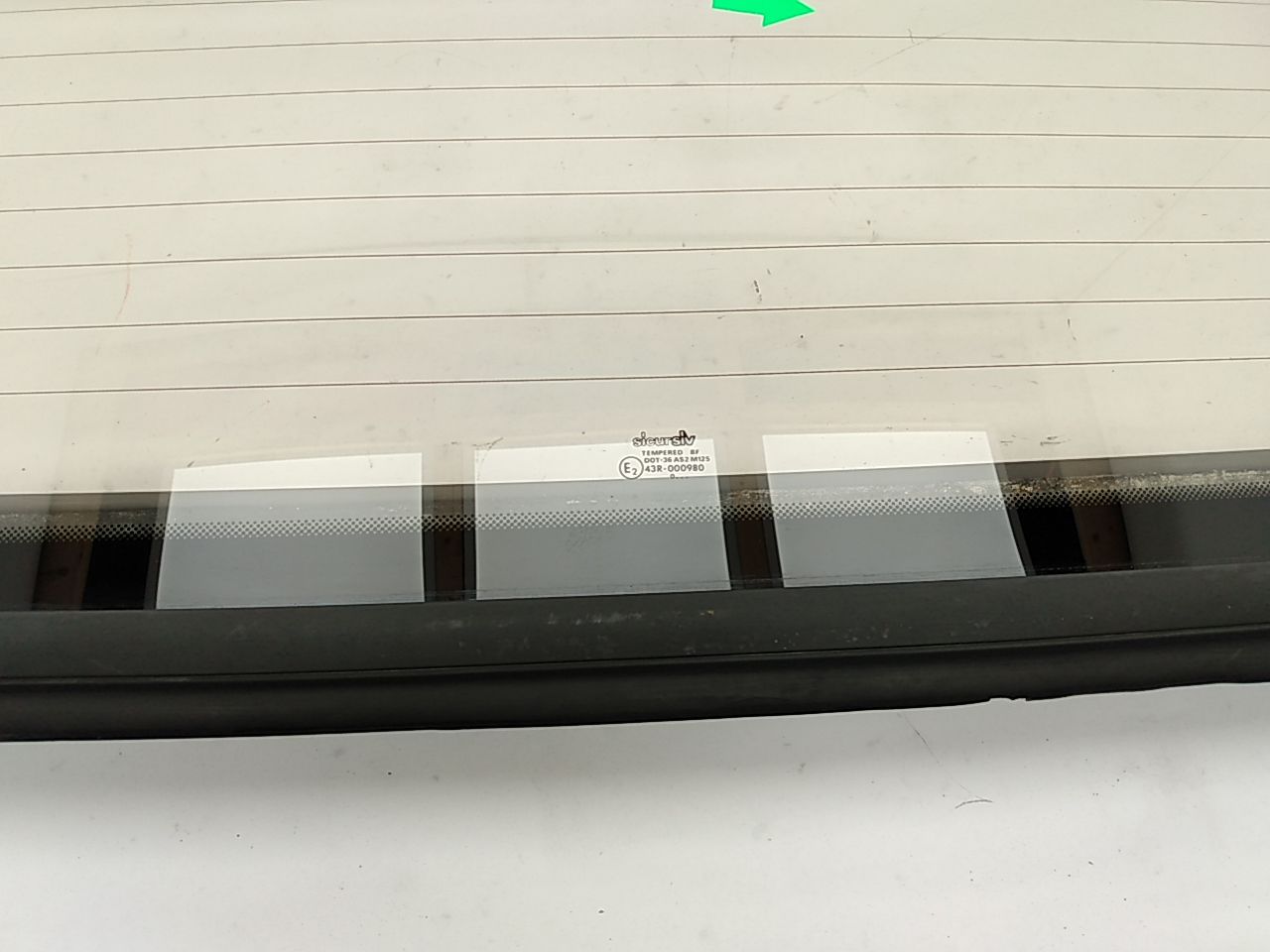 Cadillac Allante Back Glass