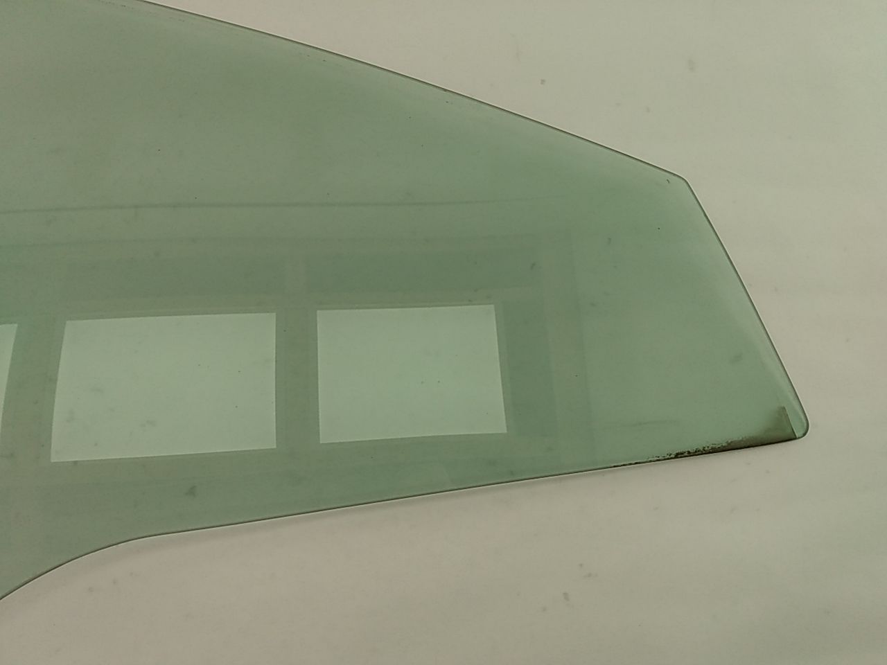 Acura RSX Front Right Door Glass