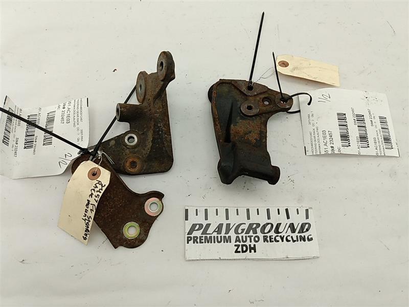 Acura RSX Pair Of Steering Gear Mounts