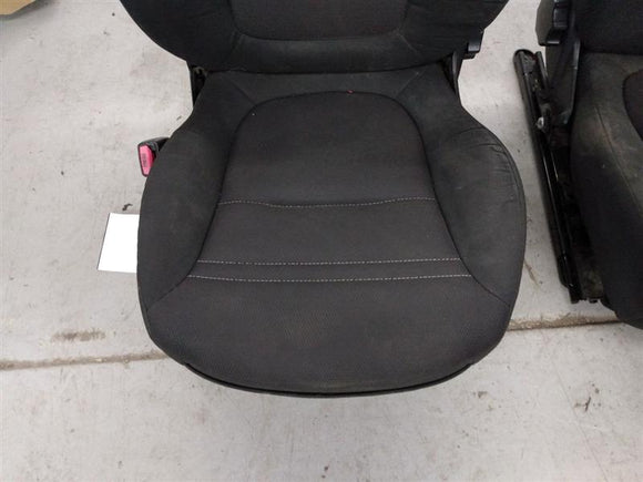 Saturn Sky Pair Of Front Seats