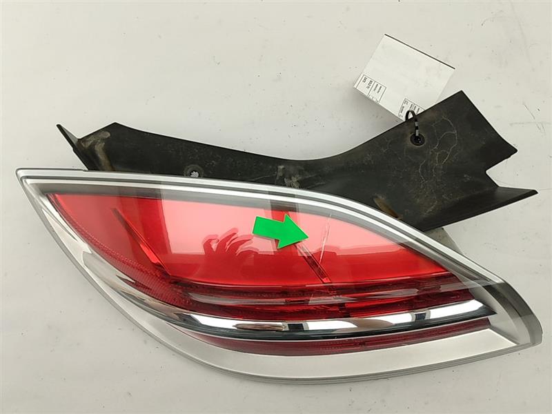 Saturn Sky Left Tail Light | Playground PAR