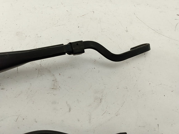 Saturn Sky Pair Of Wiper Arms