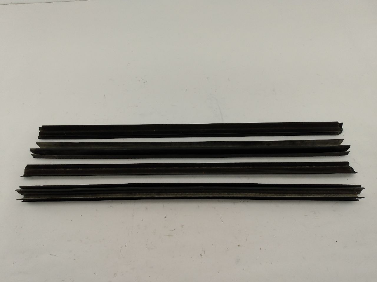 Chevrolet Silverado Front Door Moulding Set