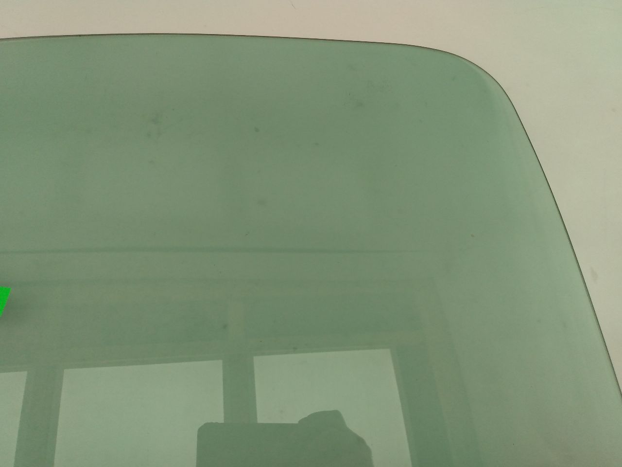 Chevrolet Silverado Front Left Door Glass