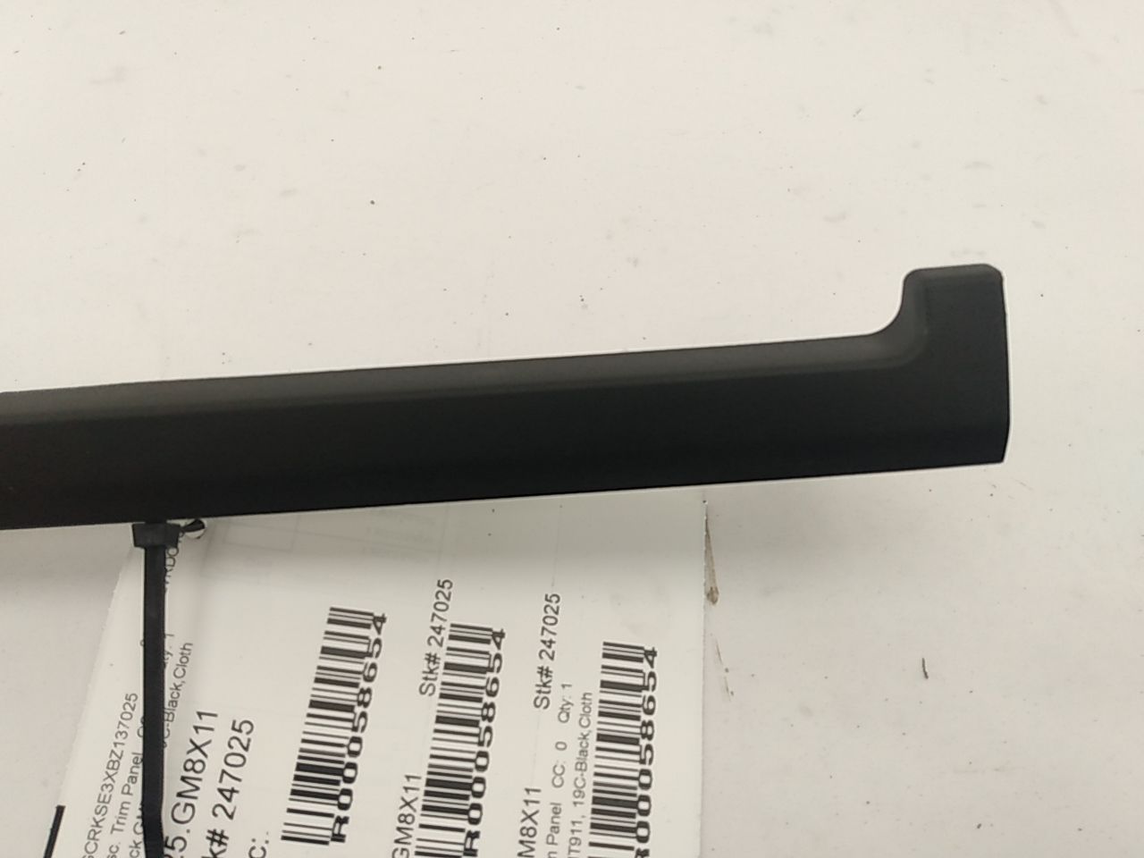 Chevrolet Silverado Front Right Above Glove Box Trim