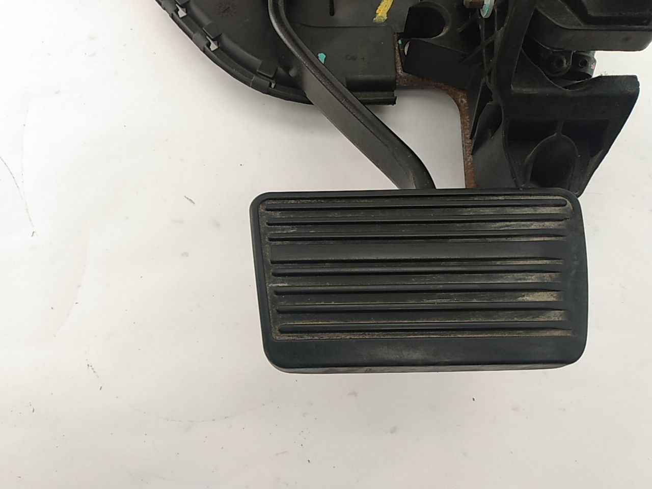 Chevrolet Silverado Brake And Gas Pedal Box - 0