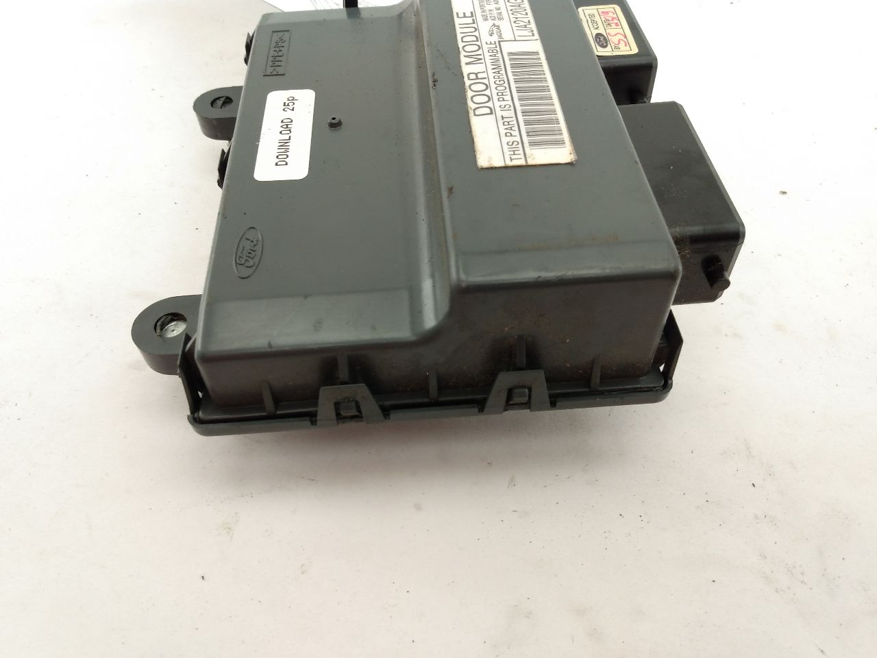 Jaguar XK8 Front Right Door Control Module