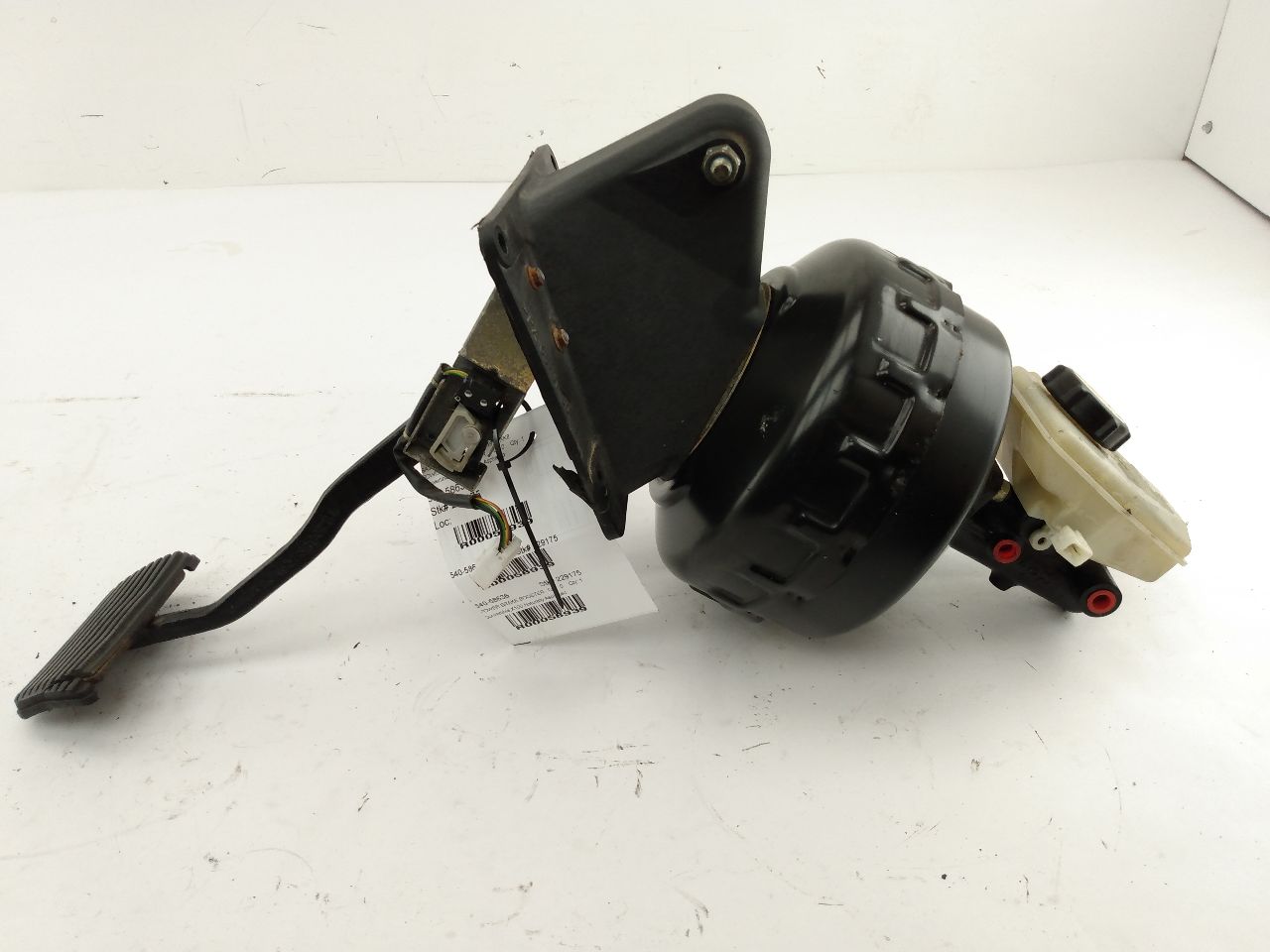 Jaguar XK8 Power Brake Booster With Pedal