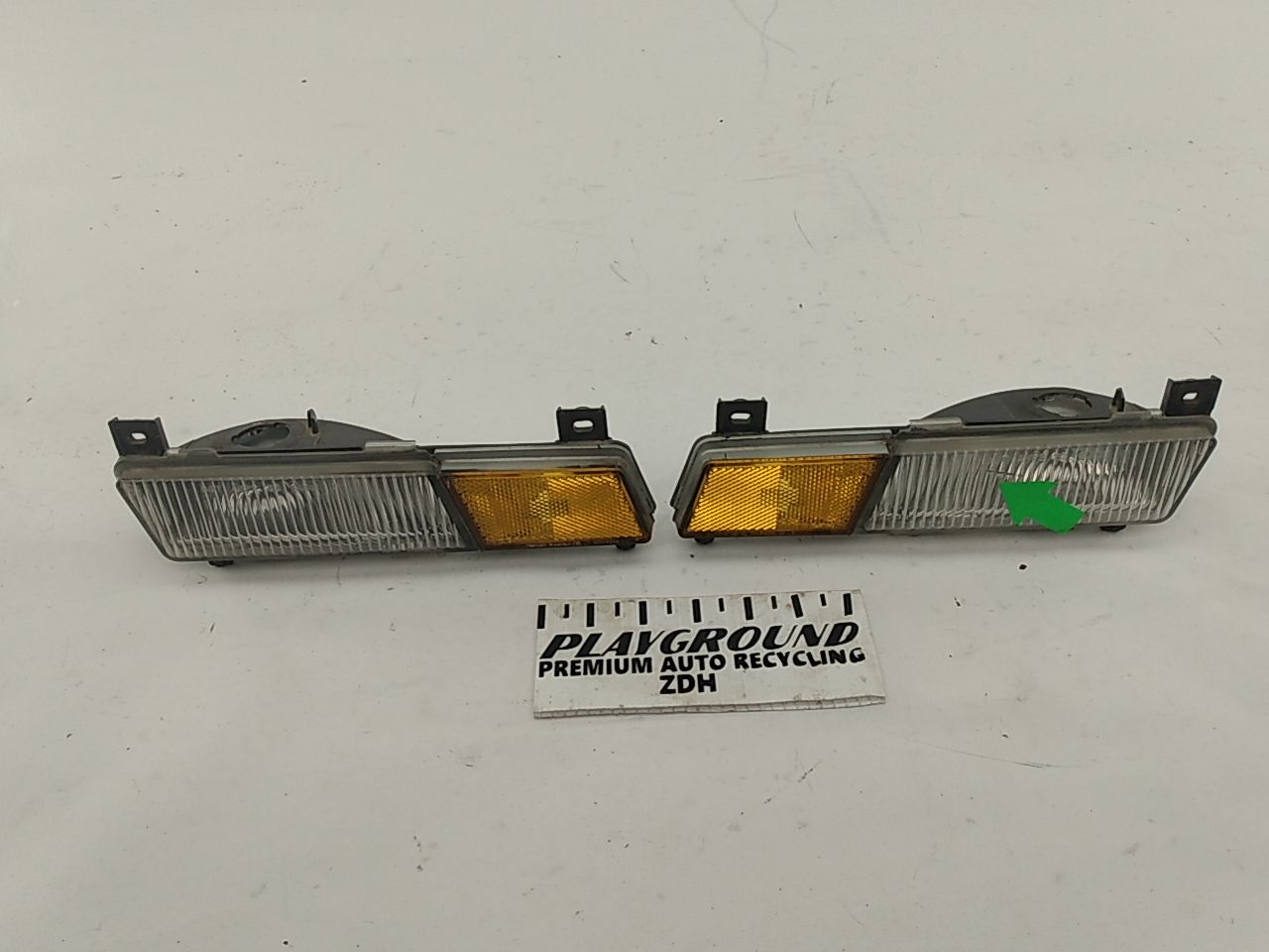 Chevrolet Corvette Pair Of Front Corner Lights