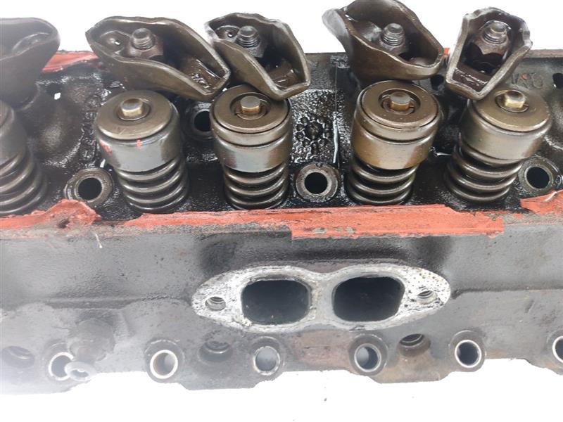 Chevrolet Corvette Cylinder Head