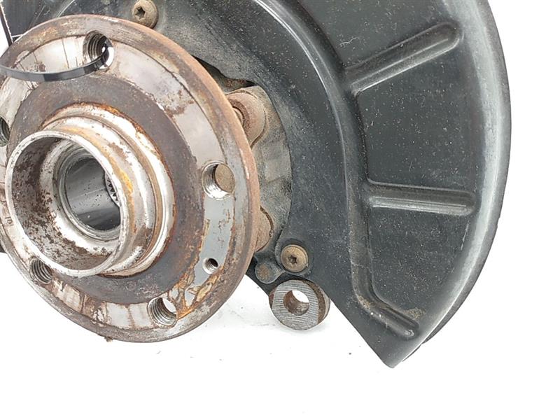 Volkswagen GTI Front Right Hub