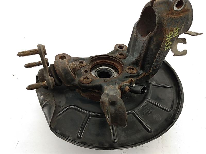 Volkswagen GTI Front Right Hub