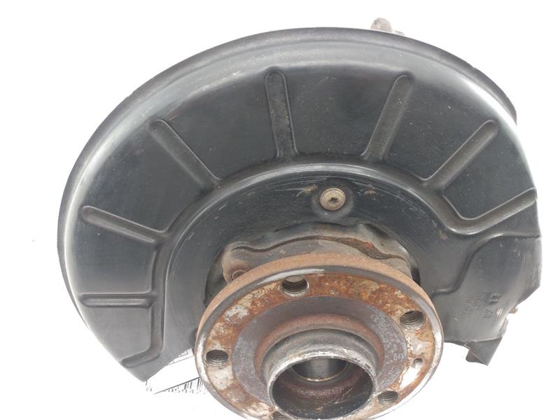 Volkswagen GTI Front Left Hub