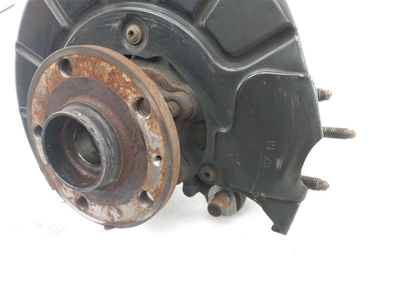 Volkswagen GTI Front Left Hub