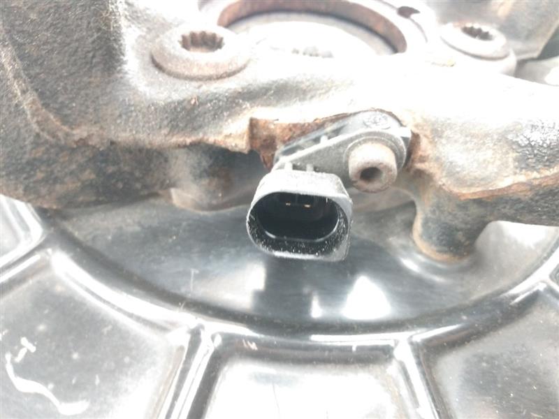 Volkswagen GTI Front Left Hub