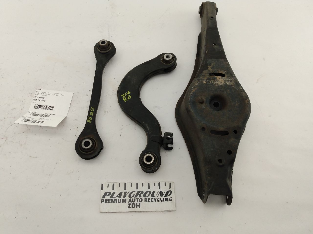 Volkswagen GTI Set Of Rear Right Control Arms