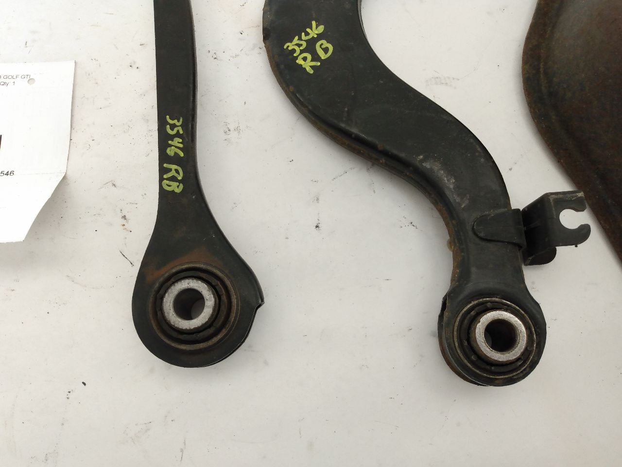 Volkswagen GTI Set Of Rear Right Control Arms