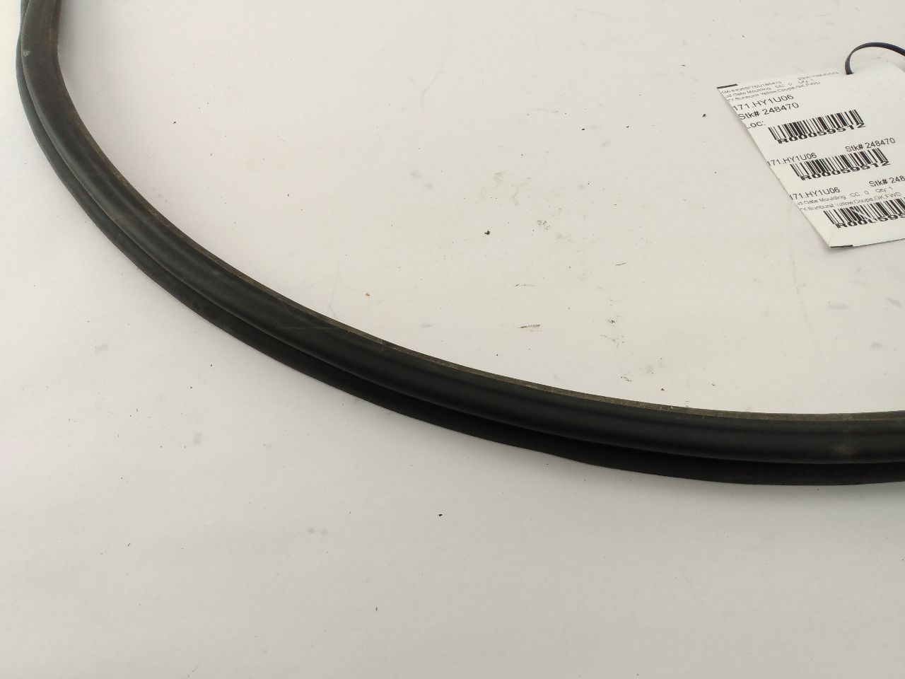 Hyundai Tiburon Trunk Lid Moulding - 0