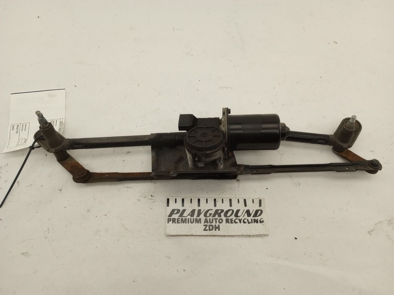 Hyundai Tiburon Windshield Wiper Motor With Transmission