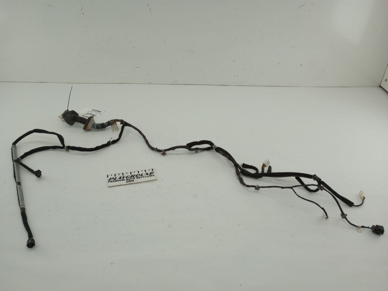 Hyundai Tiburon Front Right Door Wire Harness