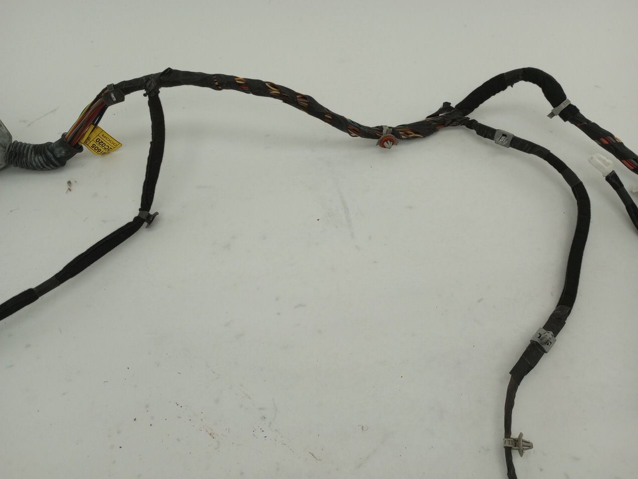 Hyundai Tiburon Front Left Door Wire Harness