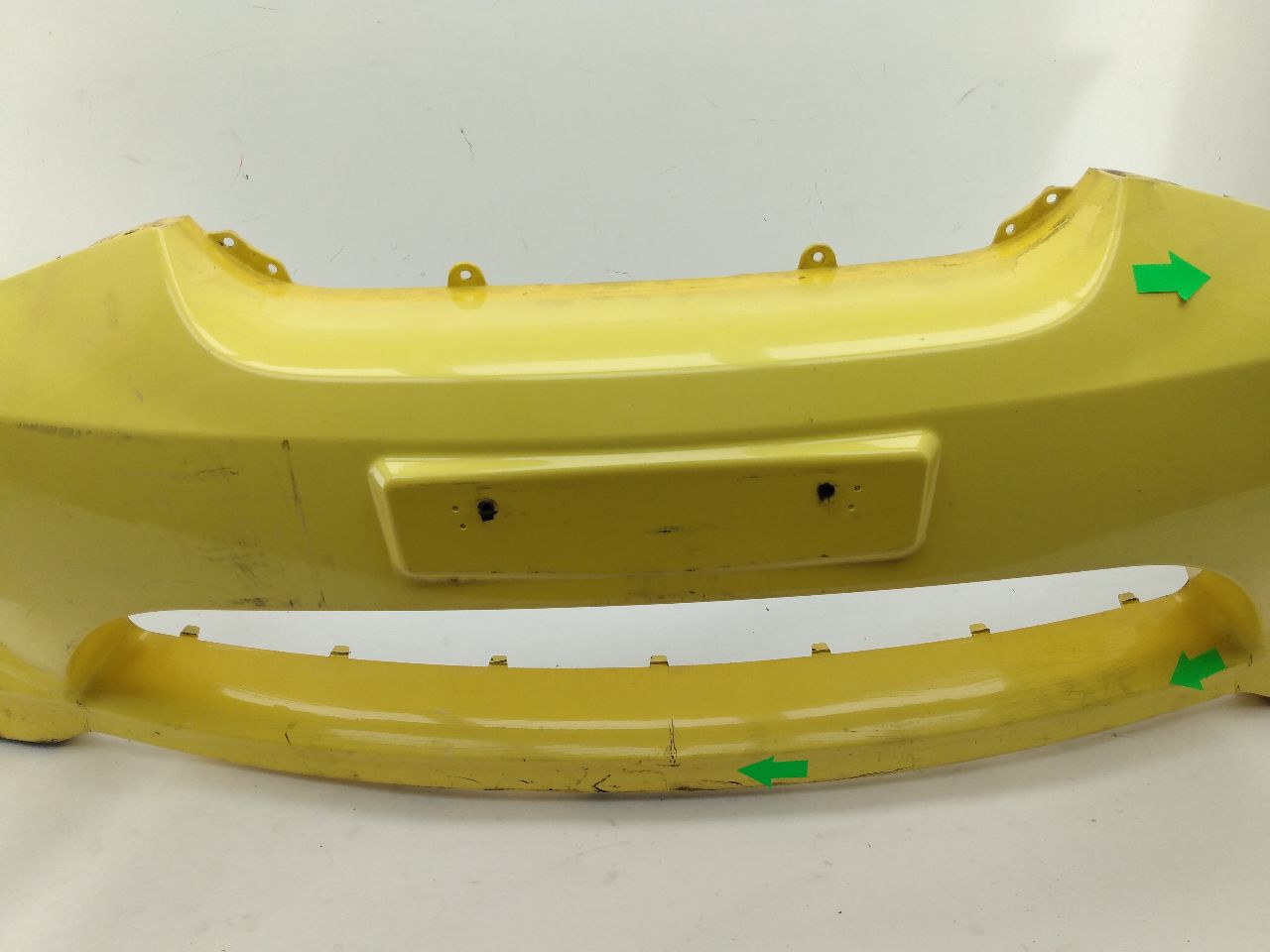 Hyundai Tiburon Front Bumper **AS-IS**