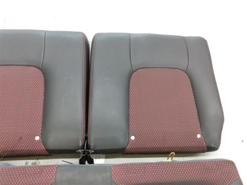 Hyundai Tiburon Rear Seat Set