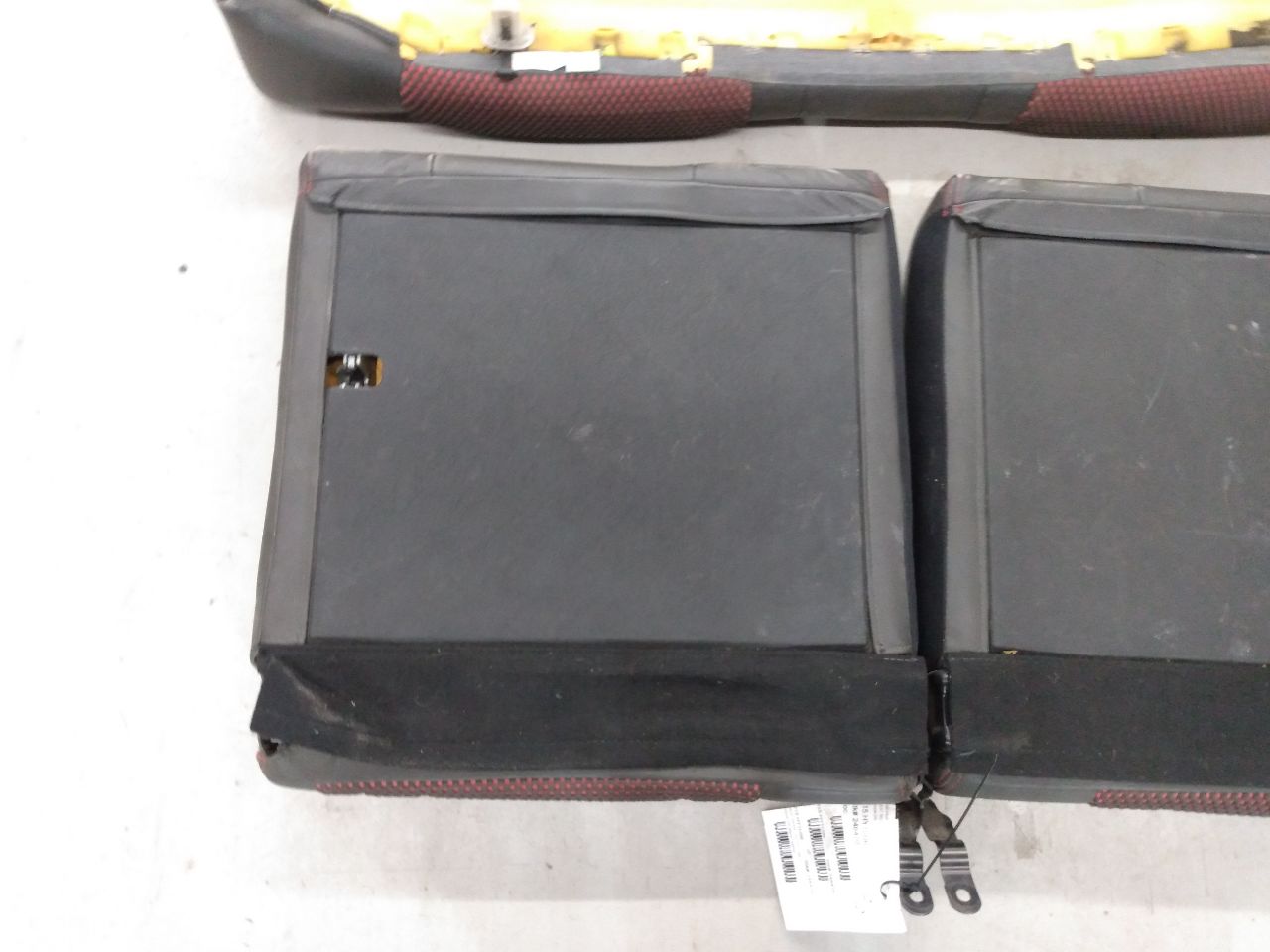 Hyundai Tiburon Rear Seat Set
