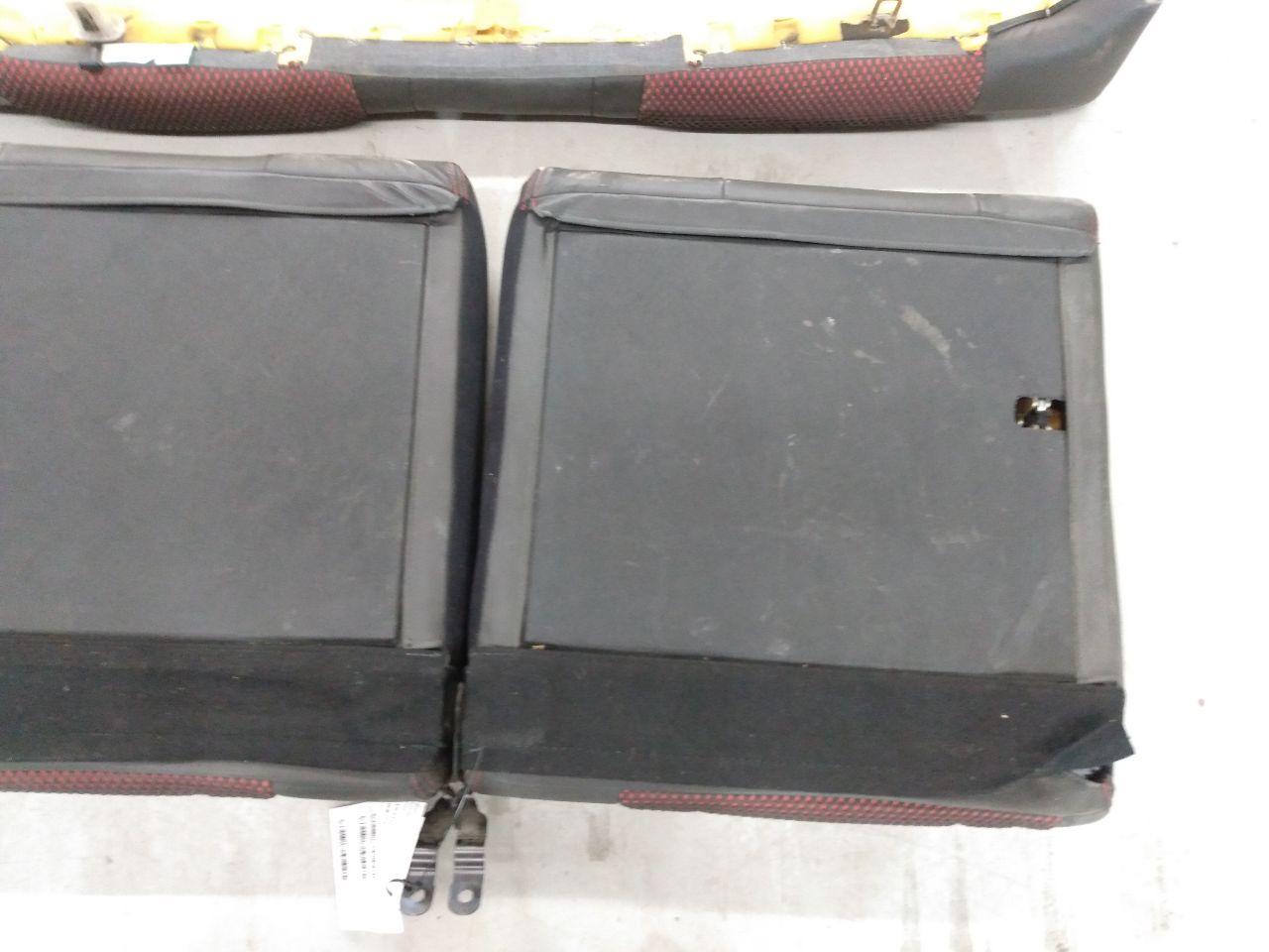 Hyundai Tiburon Rear Seat Set