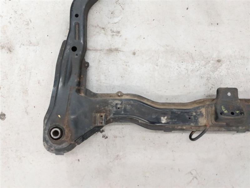 Hyundai Tiburon Front Subrame - 0