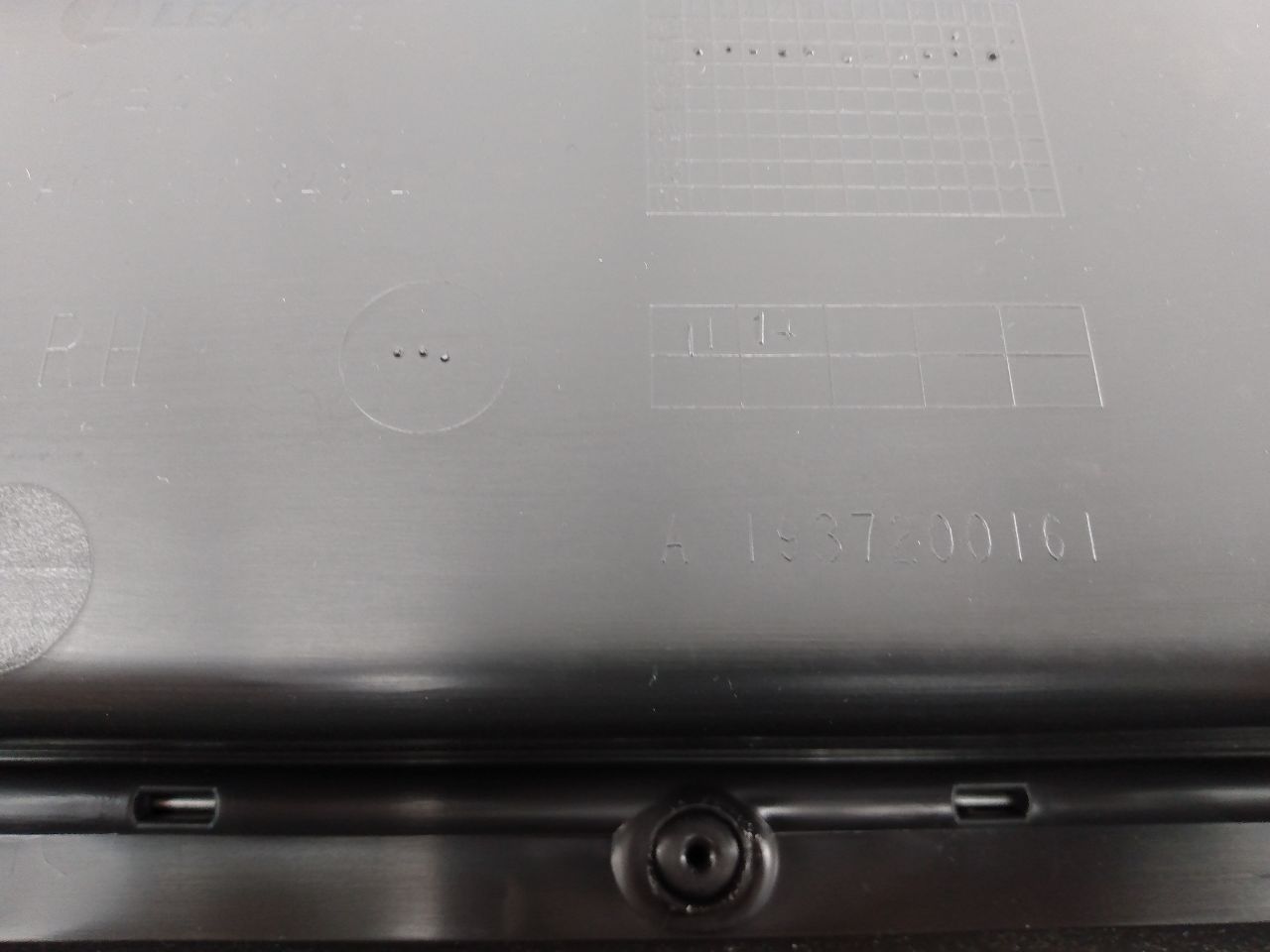 Chrysler Crossfire Front Right Door Trim Panel