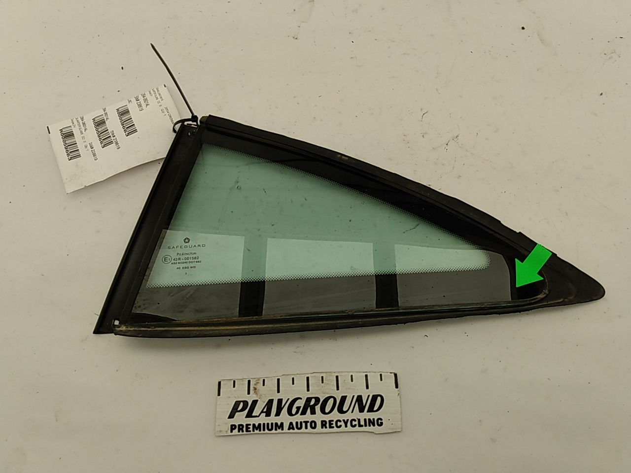 Chrysler Crossfire Rear Left Quarter Glass
