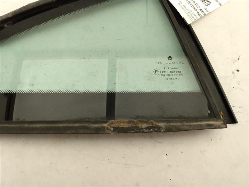 Chrysler Crossfire Rear Right Quarter Glass