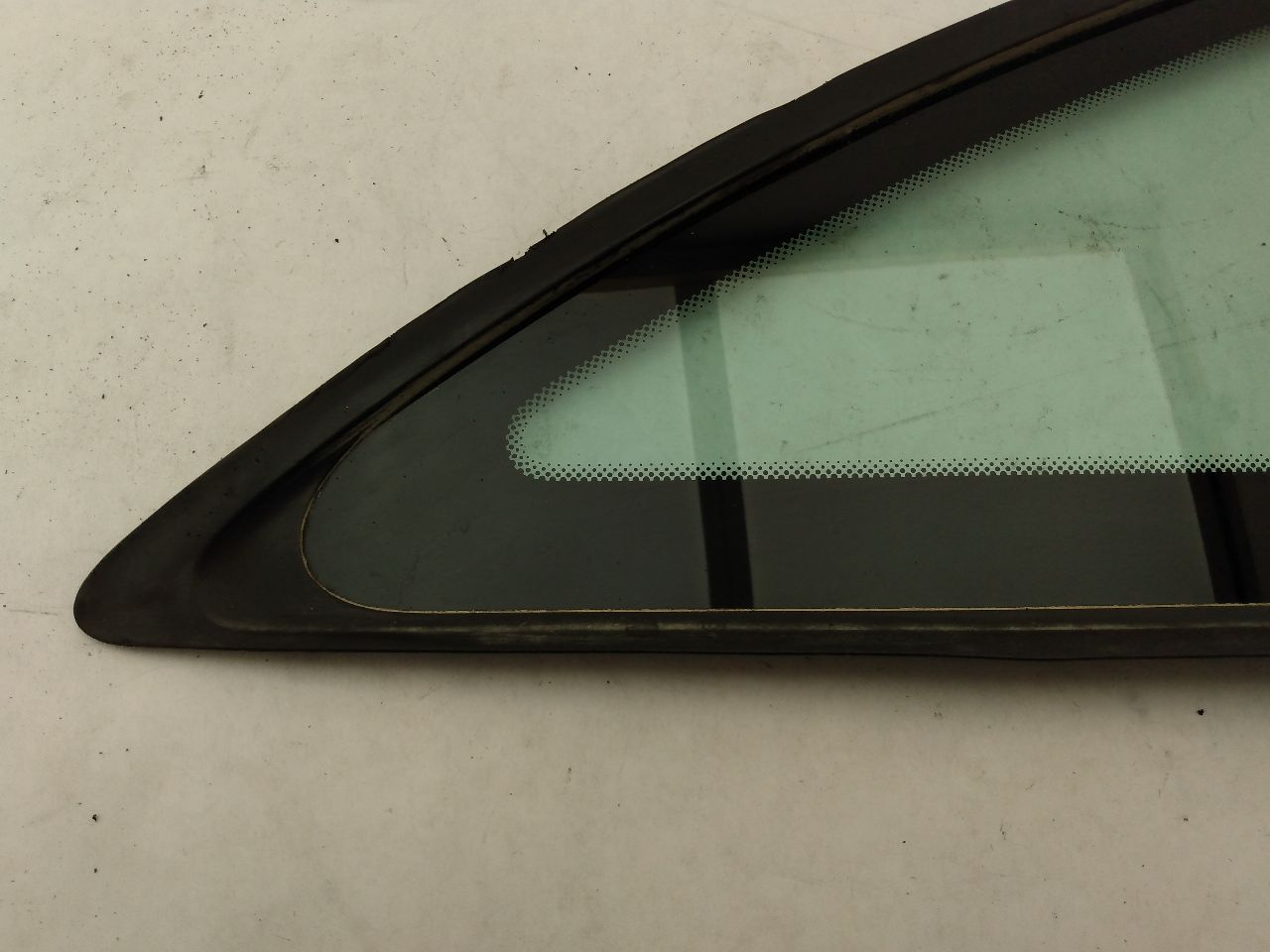 Chrysler Crossfire Rear Right Quarter Glass - 0