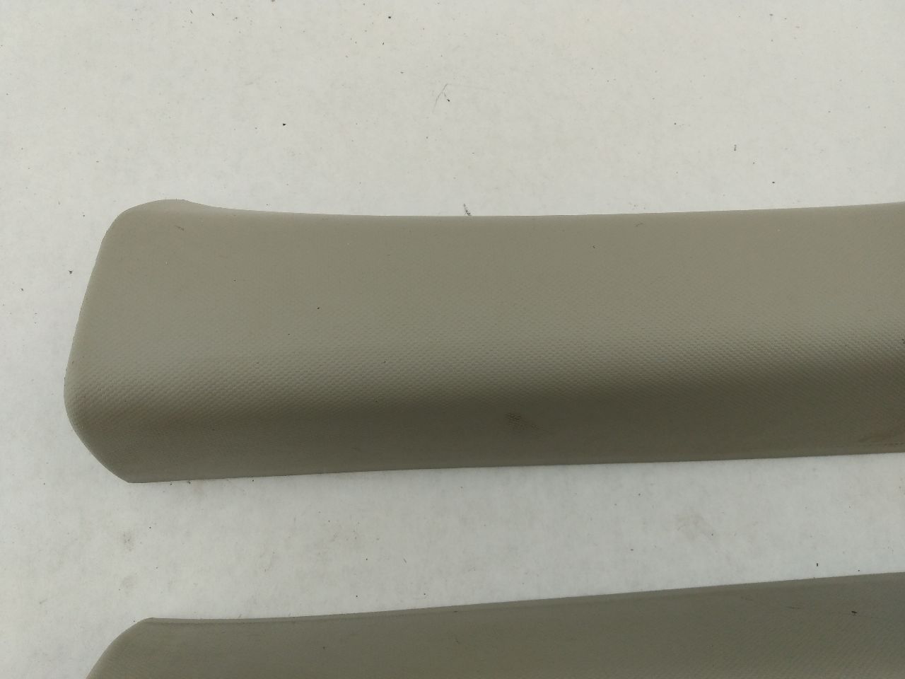 Chrysler Crossfire Pair Of Interior A Pillar Trim