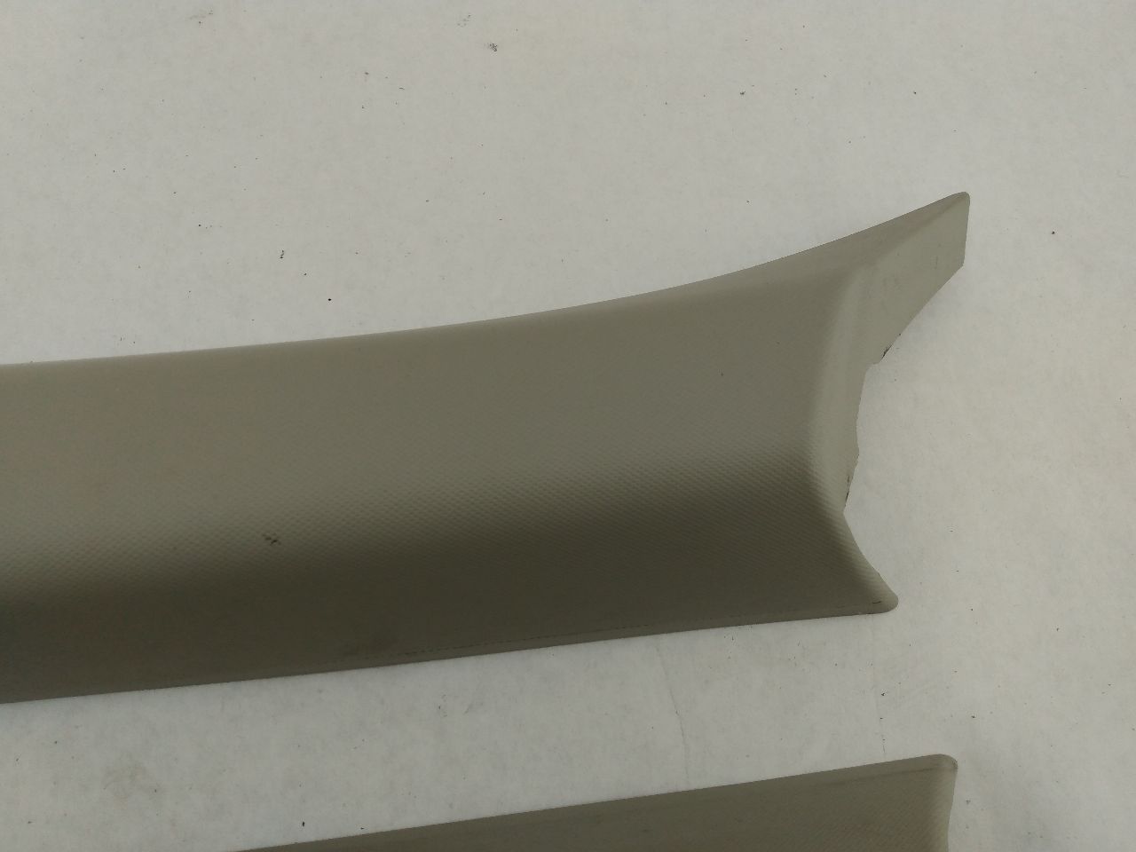 Chrysler Crossfire Pair Of Interior A Pillar Trim