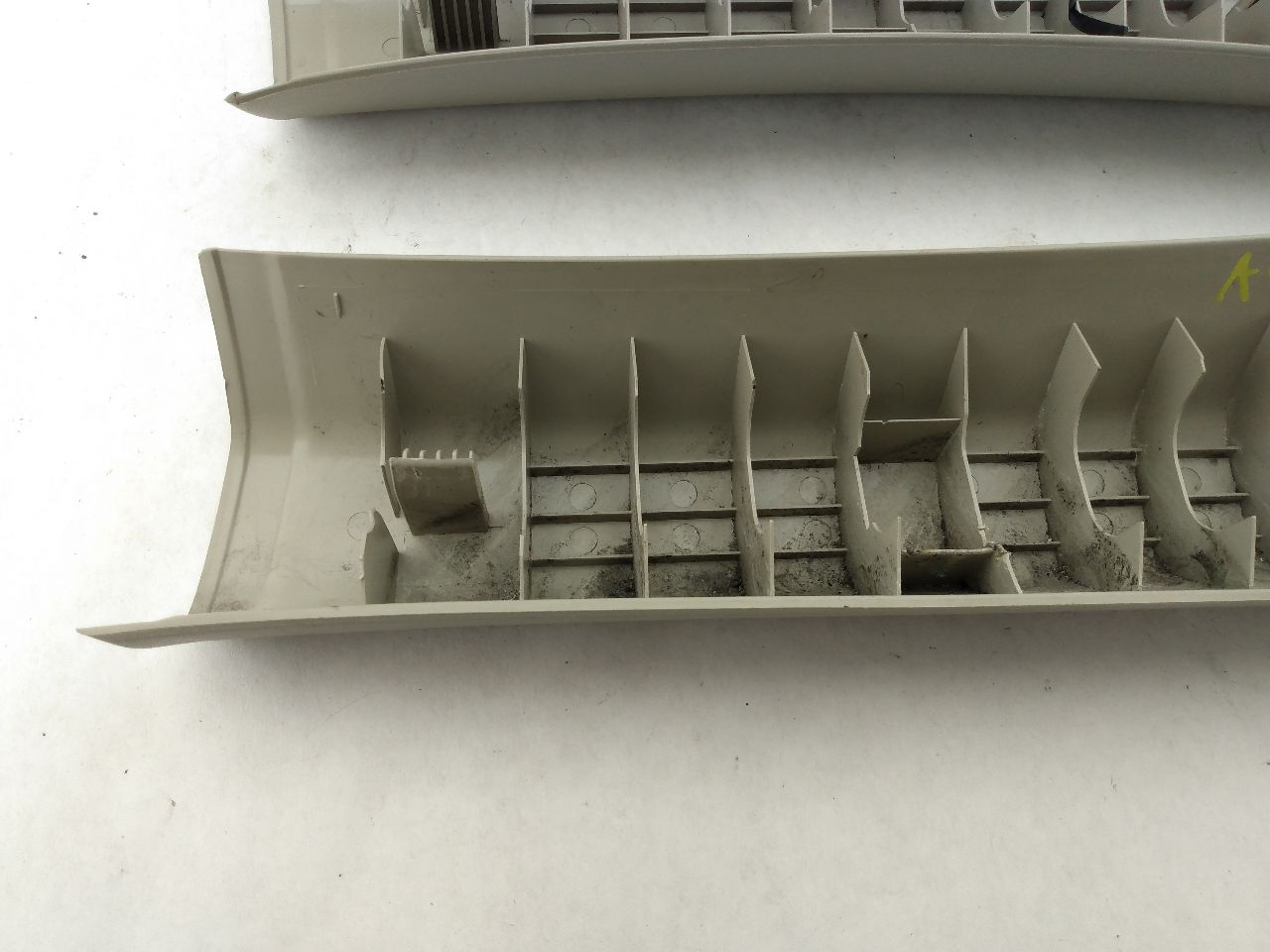 Chrysler Crossfire Pair Of Interior A Pillar Trim