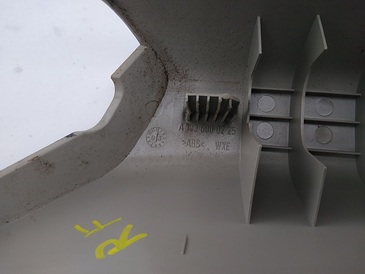Chrysler Crossfire Pair Of Interior A Pillar Trim