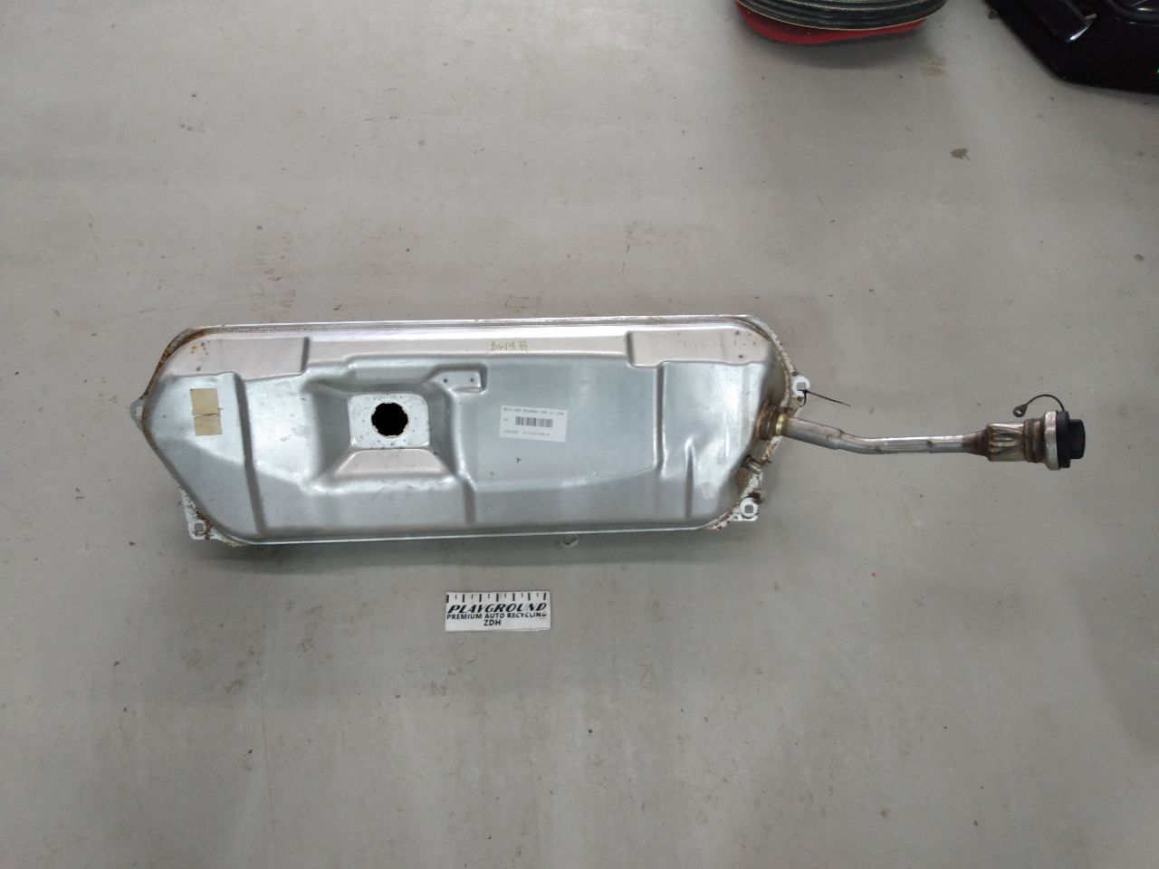 Chrysler Crossfire Fuel Tank