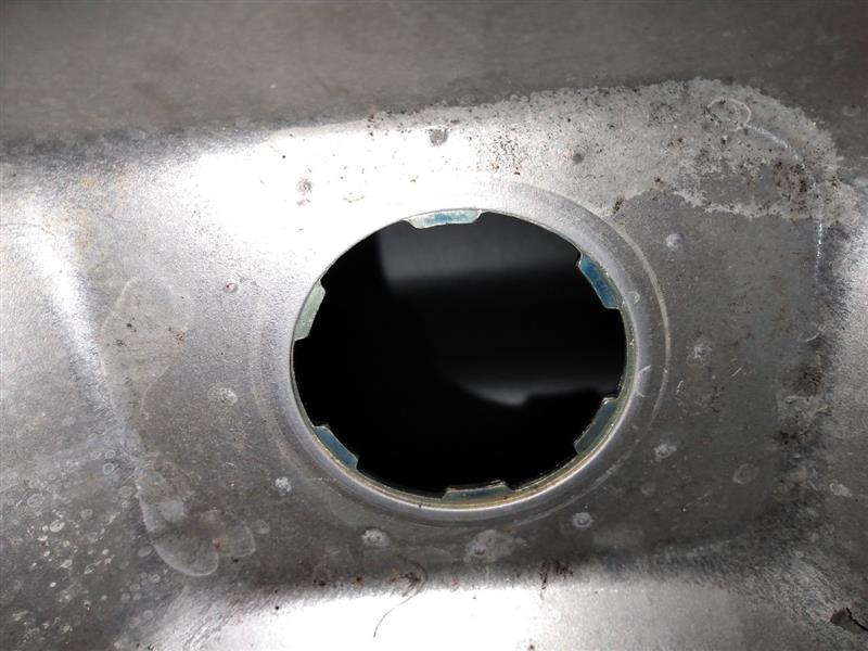 Chrysler Crossfire Fuel Tank