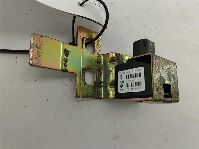 Chrysler Crossfire Lateral Acceleration Sensor - 0