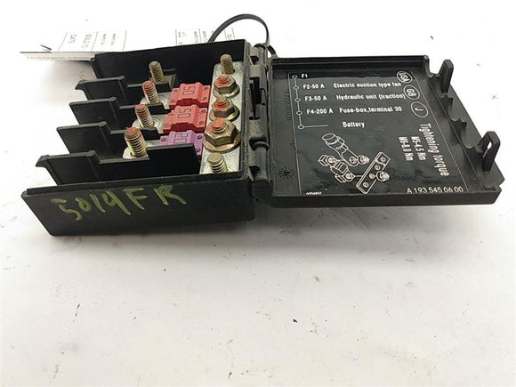 Chrysler Crossfire Fuse Box