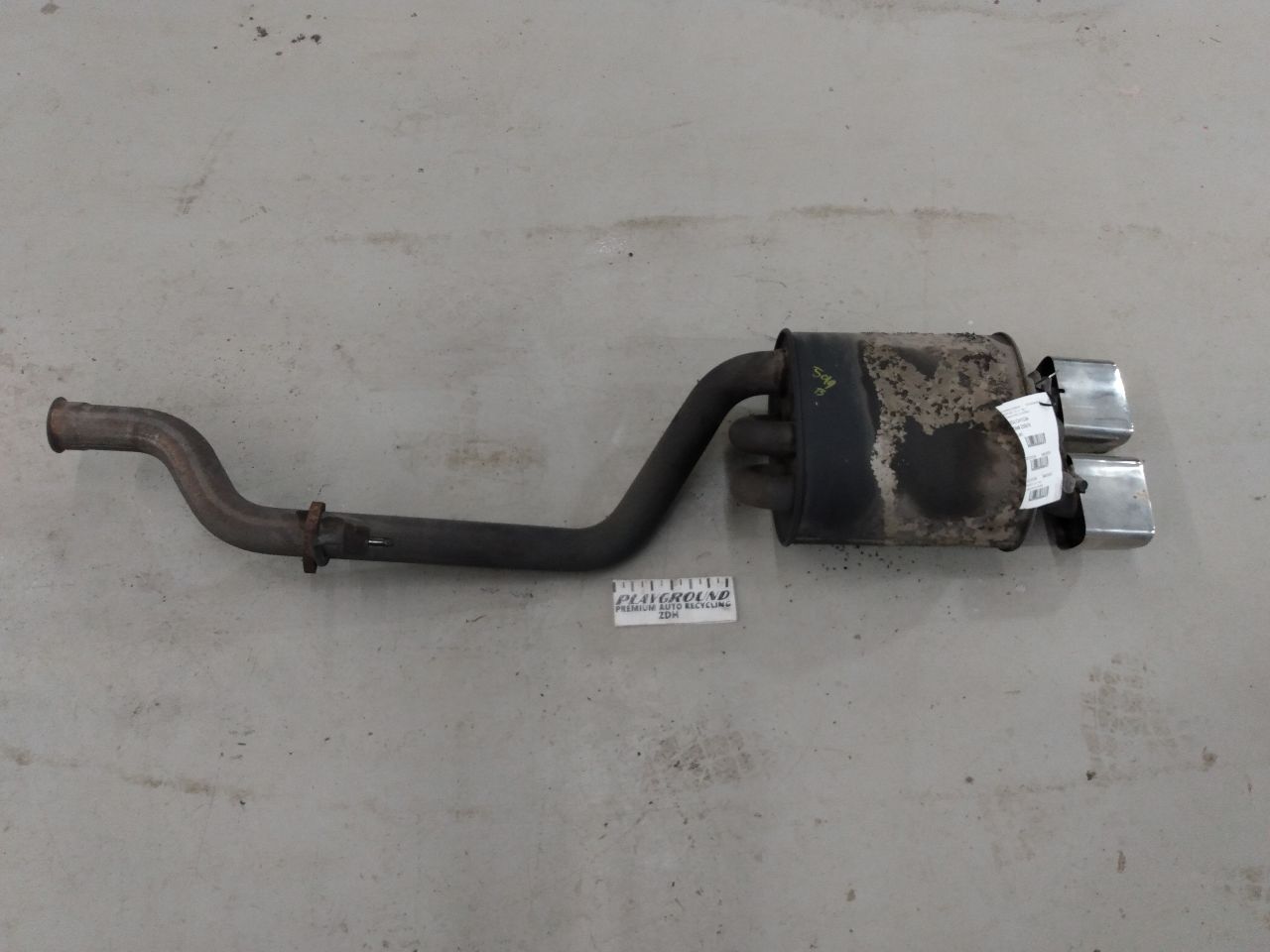 Chrysler Crossfire Muffler