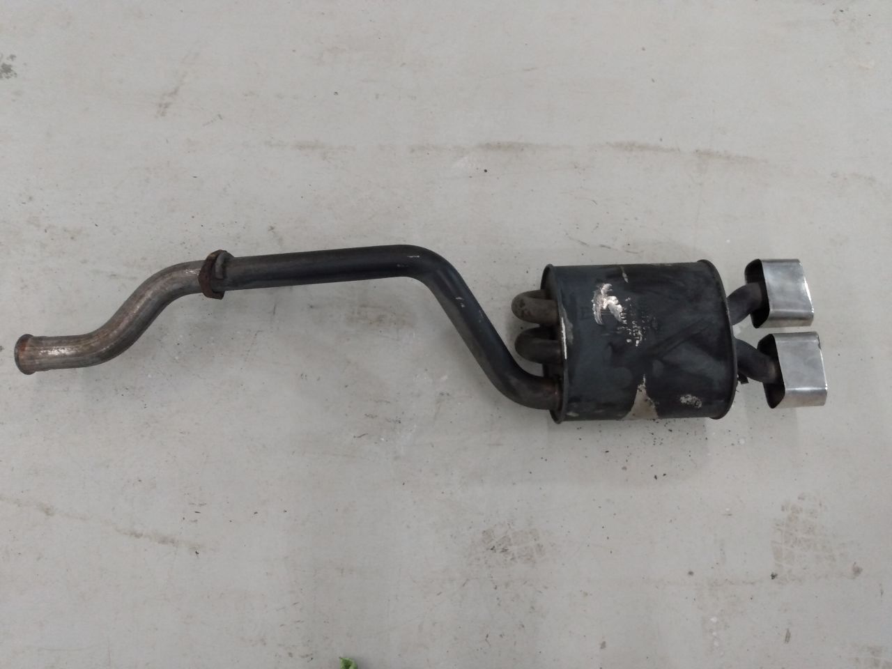 Chrysler Crossfire Muffler