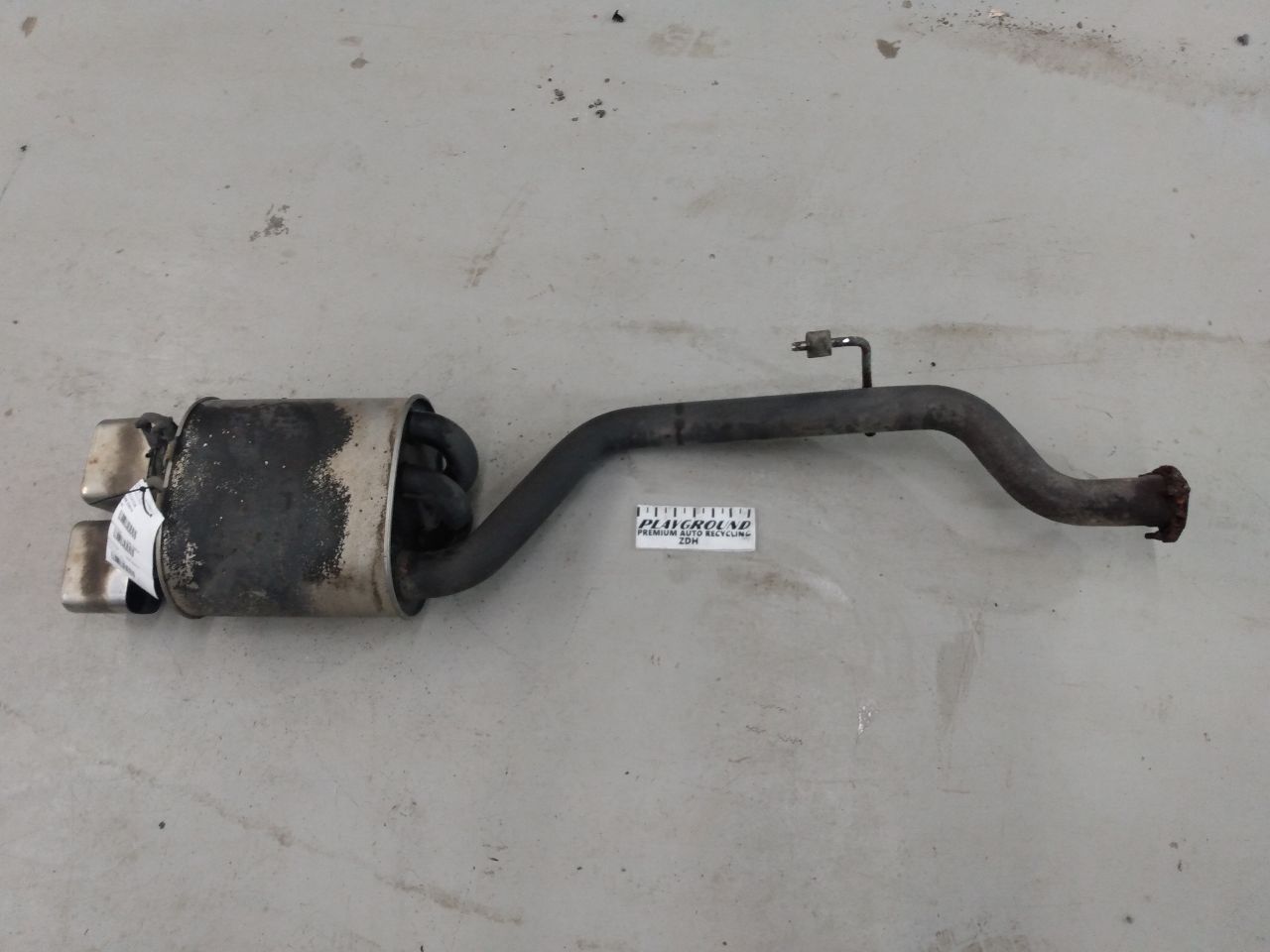 Chrysler Crossfire Muffler