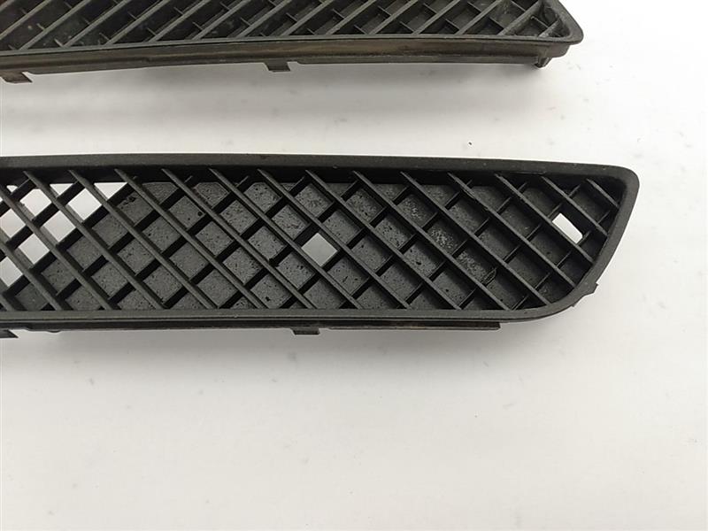 Chrysler Crossfire Pair Of Lower Grilles