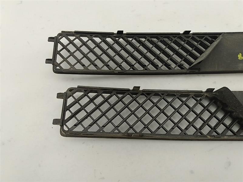 Chrysler Crossfire Pair Of Lower Grilles