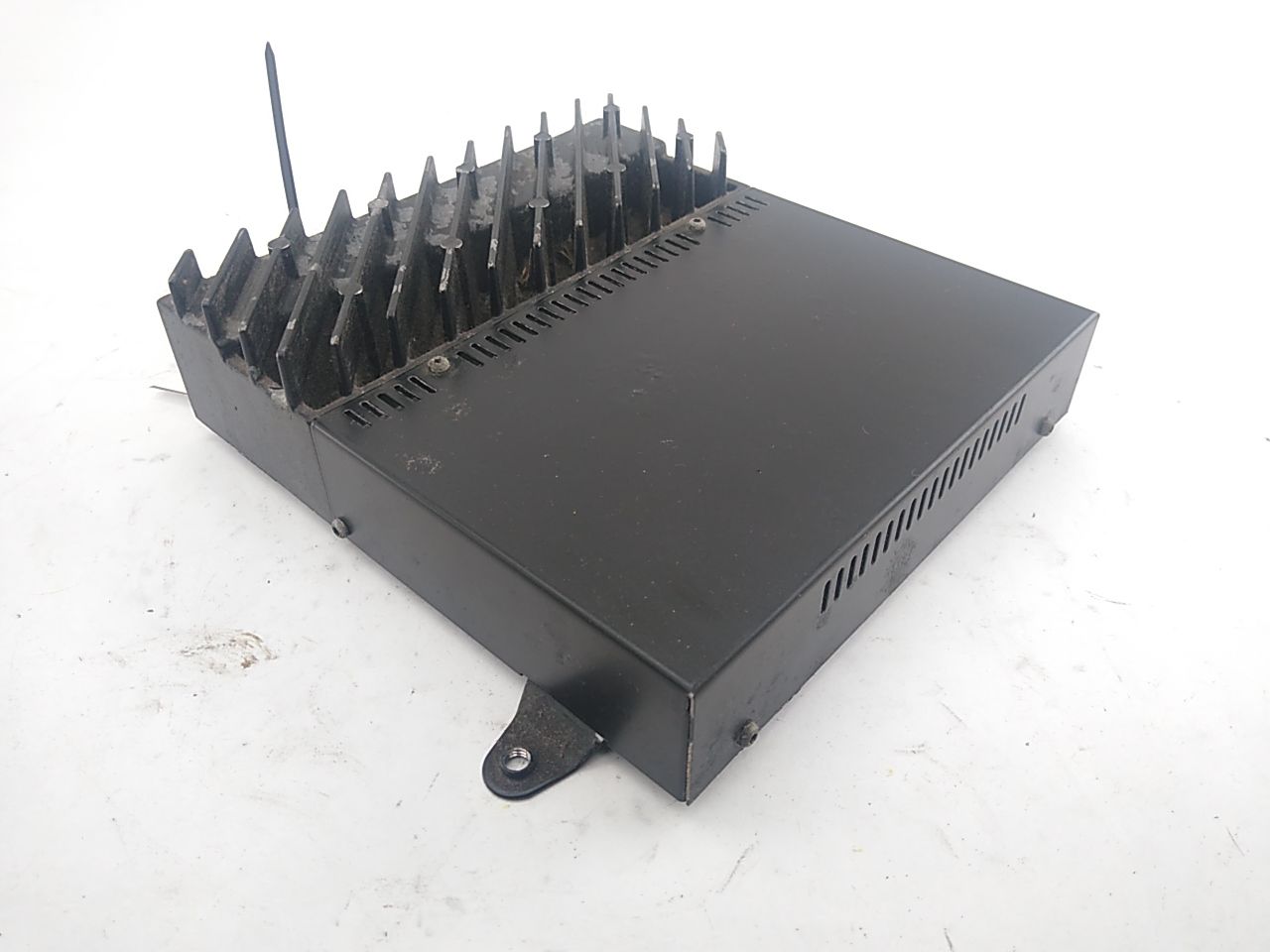 Land Rover Discovery Audio Amplifier