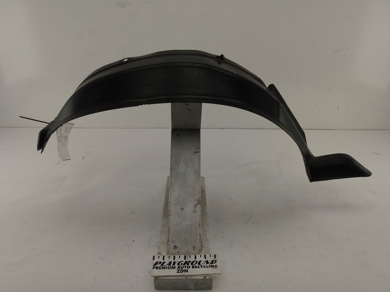 Land Rover Discovery Front Left Fender Liner